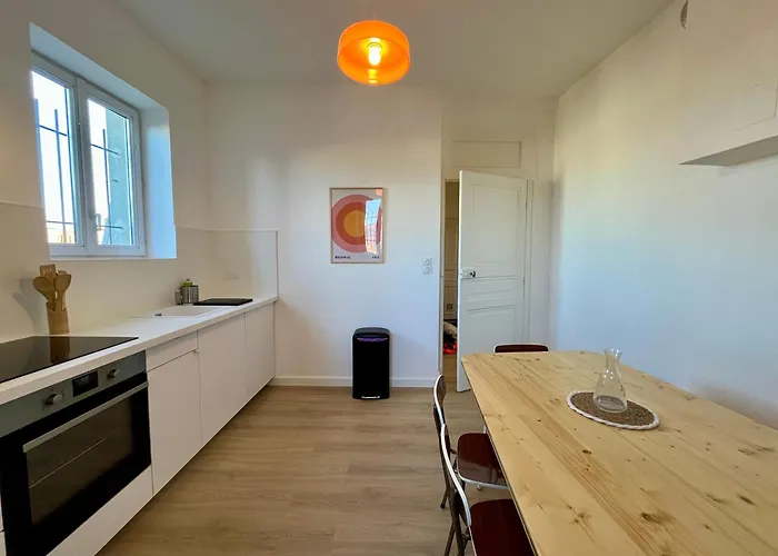 Chez Marie Βαλένς